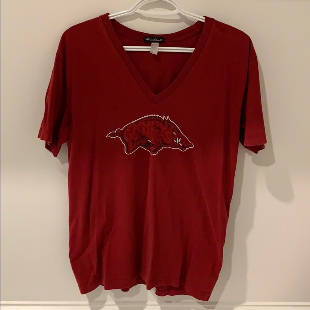Houndstooth Razorback tshirt